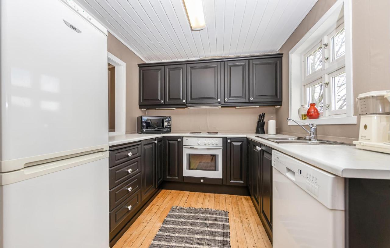 3 Bedroom Nice Home In Kvamsoy Sandvik  외부 사진