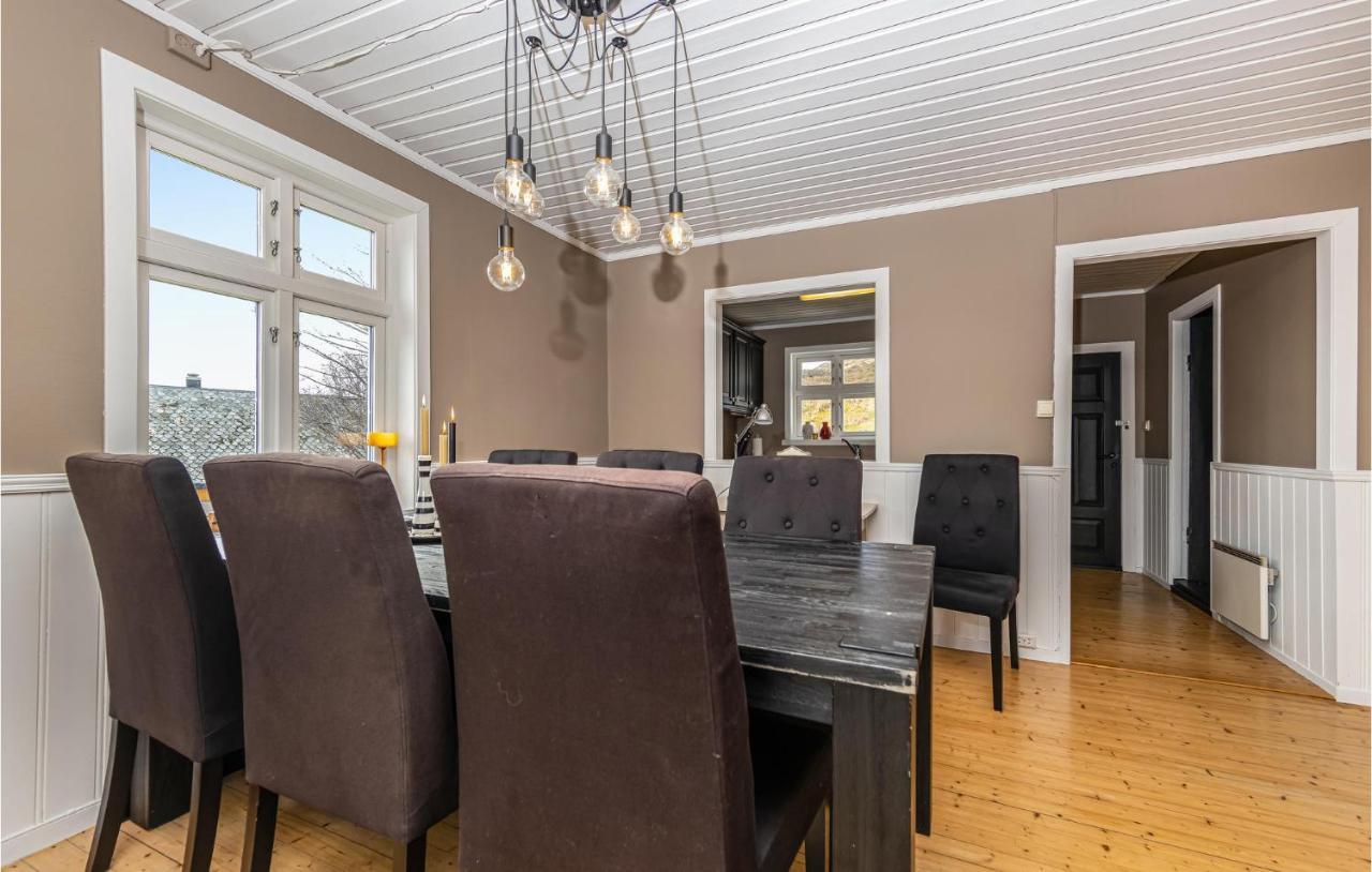 3 Bedroom Nice Home In Kvamsoy Sandvik  외부 사진