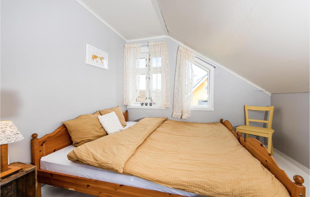 3 Bedroom Nice Home In Kvamsoy Sandvik  외부 사진