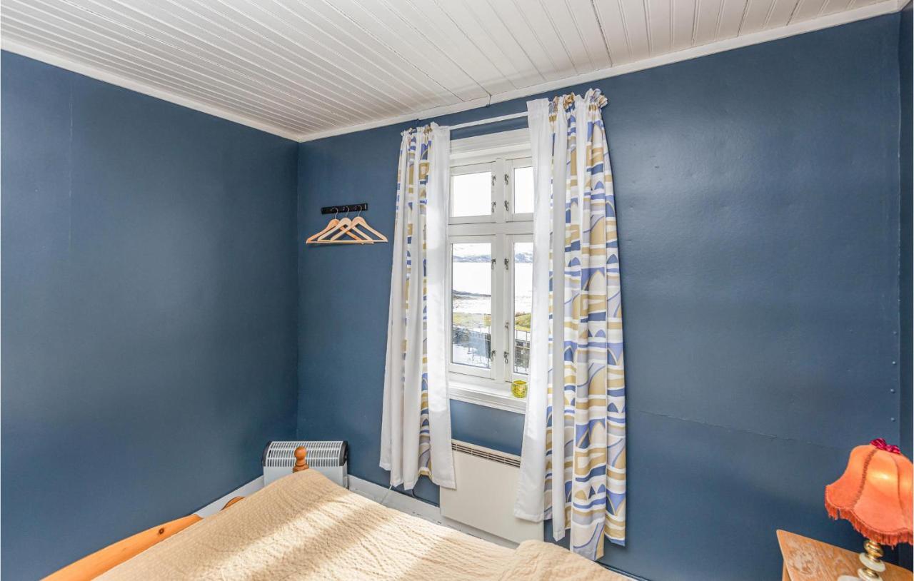 3 Bedroom Nice Home In Kvamsoy Sandvik  외부 사진